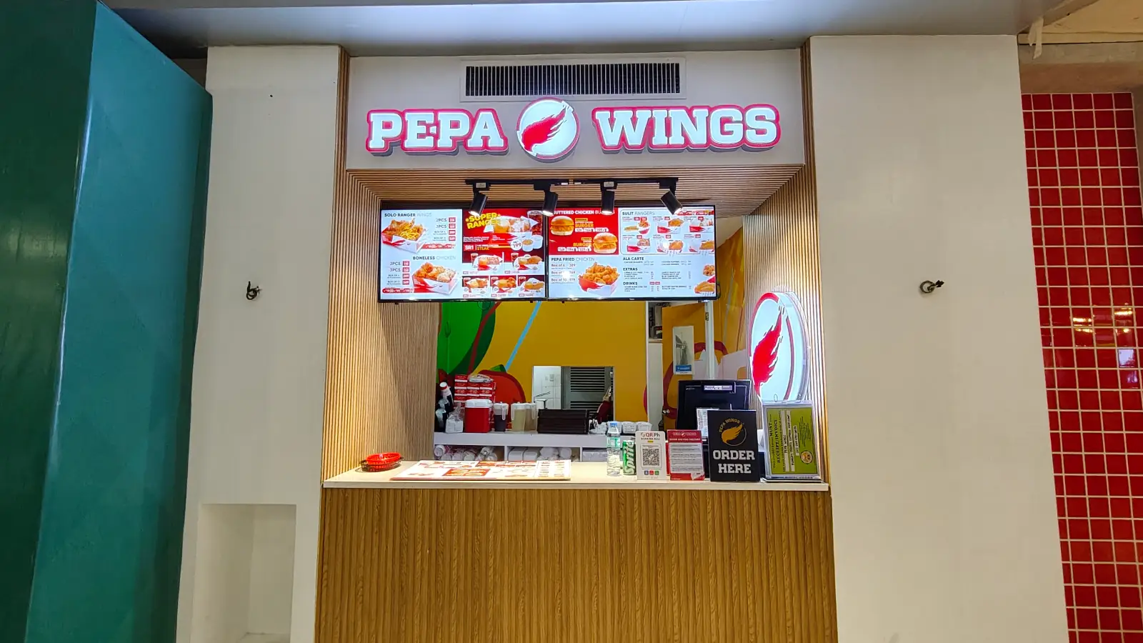 PEPA WINGS in Alabang Town Center